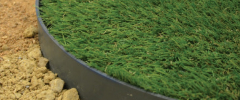 Obrubník plastový zahradní 4,5cm x 120cm, sada 2ks a 8 ks fixačních trnů